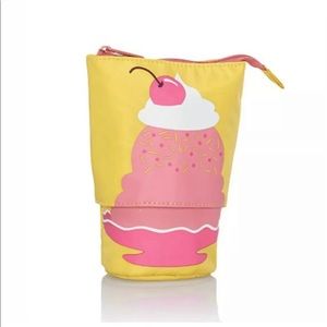 HIDE & PEEK POUCH TOTE Bag - Sundae Surprise